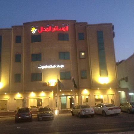 Al Makan Al Mosafer 116 Hotel By Al Azmy Riad Exterior foto